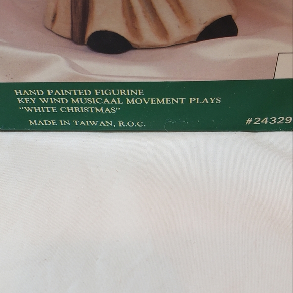 Musical Olde World Santa Claus Vtg 1991 Porcelain Figurine Stocking - Picture 10 of 13